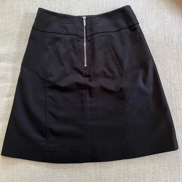 Karen Millen England Black Skirt. Size 6. - Picture 5 of 11
